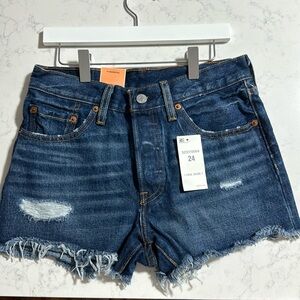 Levi’s original fit. Waist 24